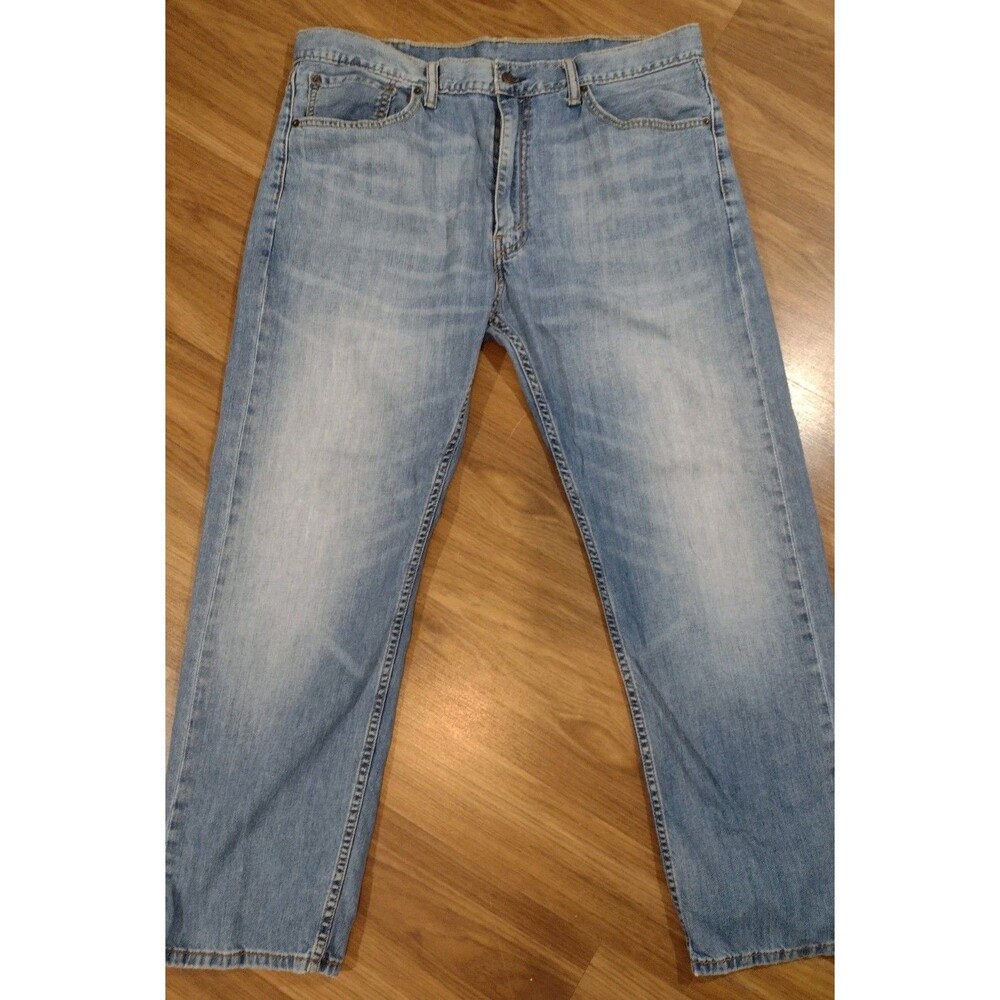 Levis Jeans Mens 38x30 Blue 505 Medium Wash Straight Leg Regular Fit Denim